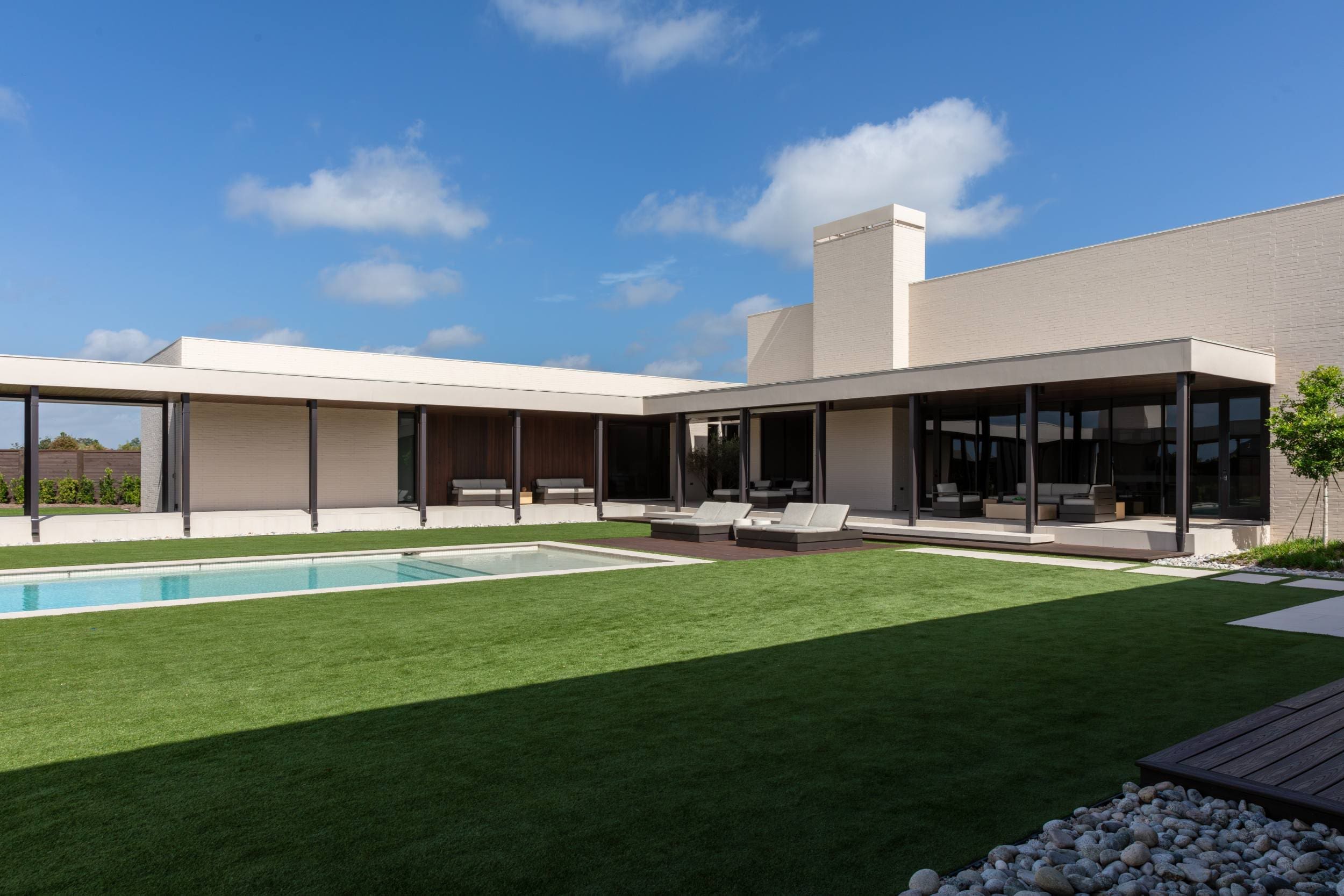 crescent-modern-21
